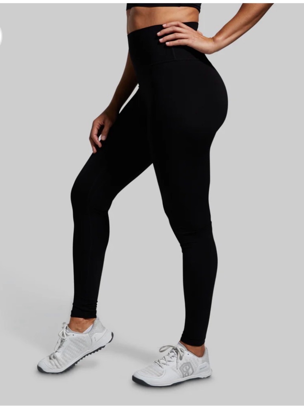 Born Primitive YOUR GO TO LEGGING W/ POCKETS 2.0 size M in "Black"